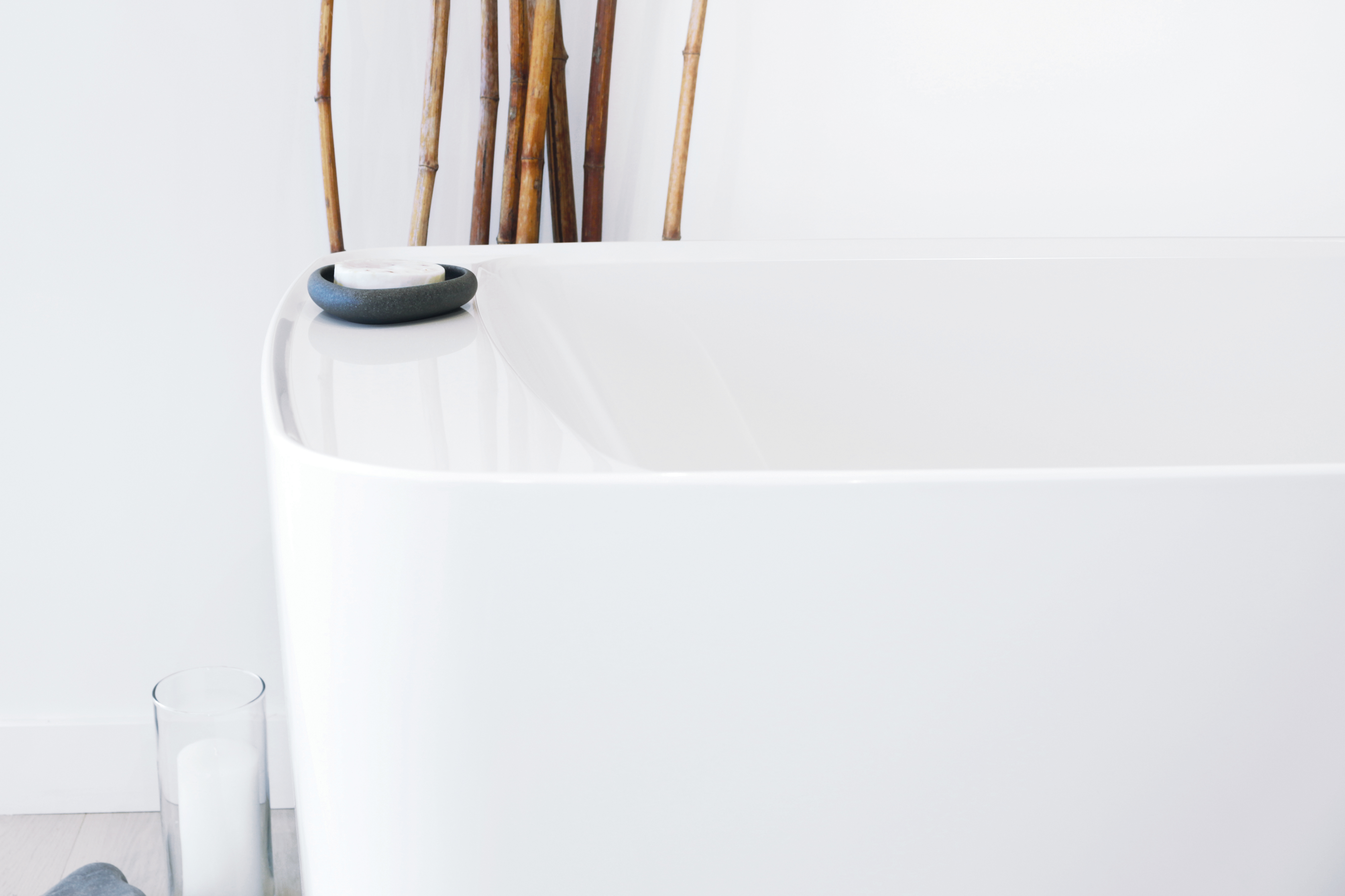 Close up of the Lab Bathtub deck